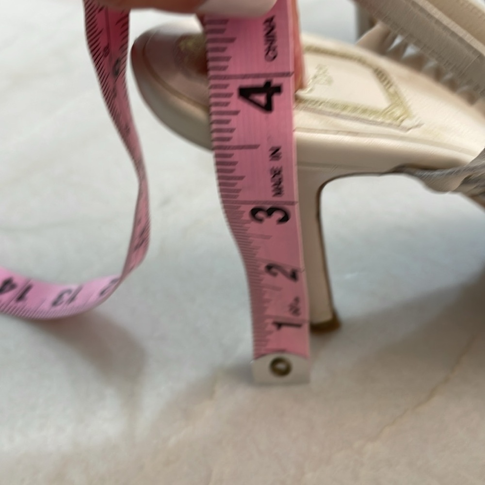 Dior Leather Cream Heeled - Picture 8 of 10